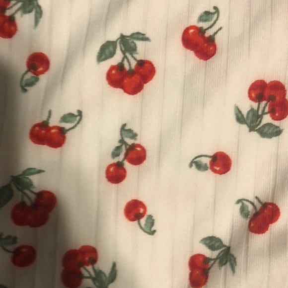 Top - Picture 2 of 3